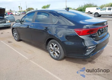 2019 Kia Forte Lxs z USA, uszkodzony, nr VIN 3KPF24AD7KE091727